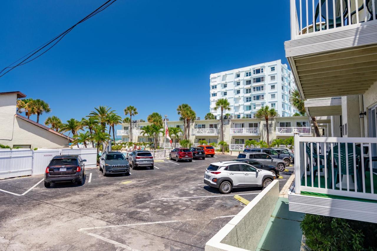 Grand Shores West Redington Shores Exterior photo
