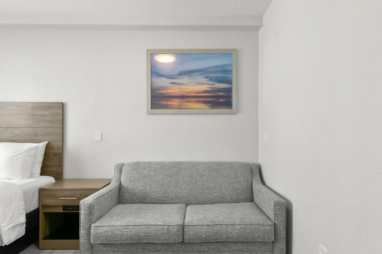 Grand Shores West Redington Shores Exterior photo