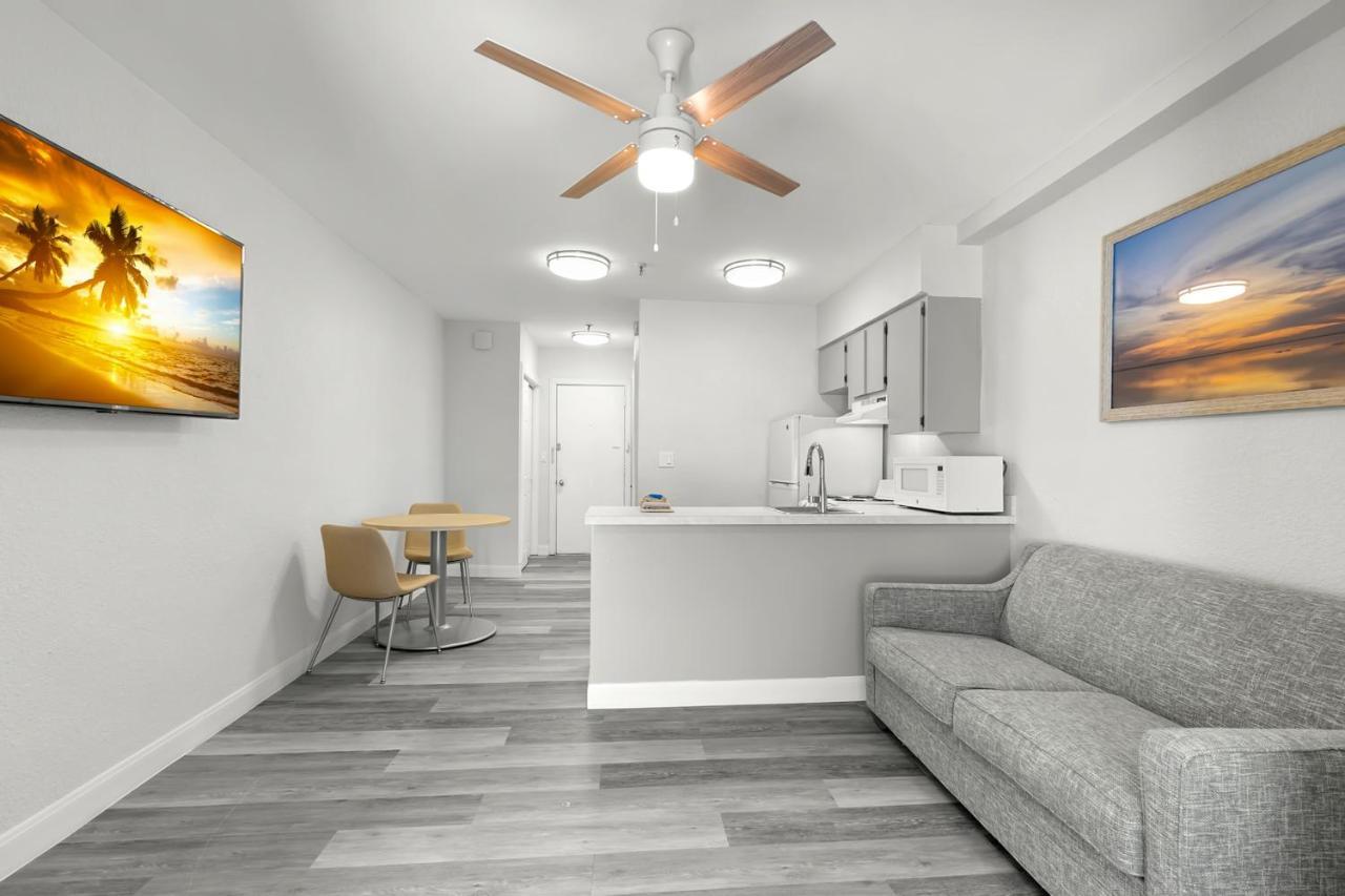 Grand Shores West Redington Shores Exterior photo