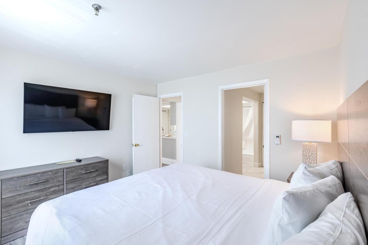 Grand Shores West Redington Shores Exterior photo
